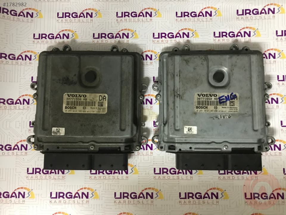 0281012103 30771550AB VOLVO V70 MOTOR BEYNİ BOSCH ECU
