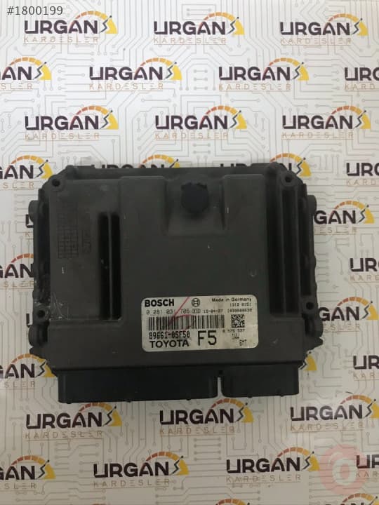 0281031706 89661-05F50 TOYOTA AVENSIS MOTOR BEYNİ  BOSCH ECU