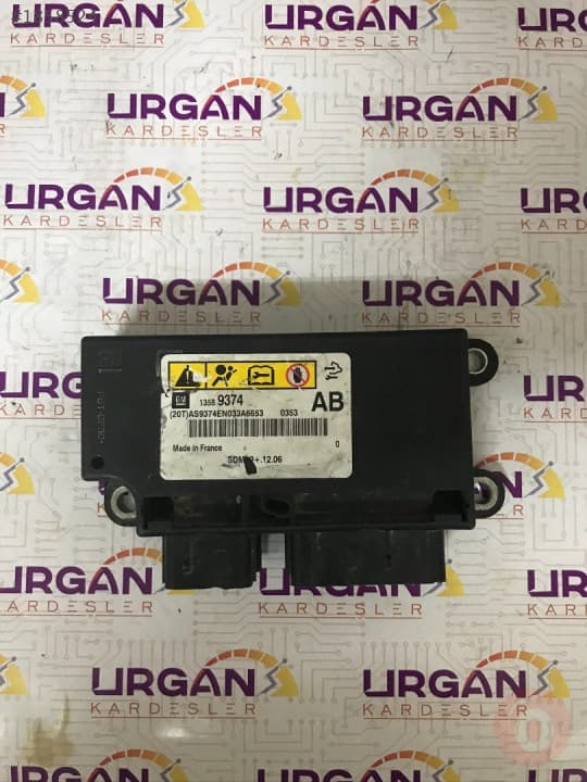 13589374 AB  Opel ASTRA  AIRBAG BEYNI