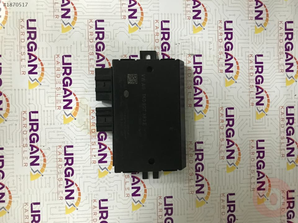 5DS009995-20 1K0907383 E  VW Caddy HELLA KONFOR