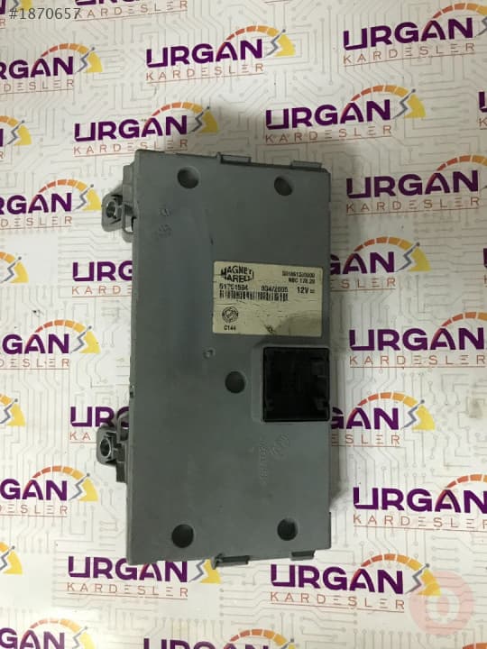 51751594 501861380000  Fiat Linea MAGNETI MARELLI ECU