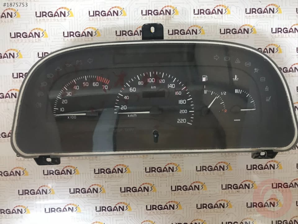 RENALUT LAGUNA KM SAATİ SAGEM