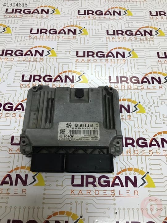 03C906016AM 0261S06083 VW GOLF MOTOR BEYNİ