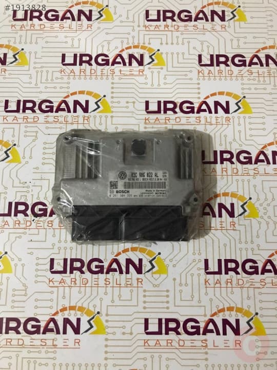 03C906022AL 0261S04399 VW GOLF 1.4TSI MOTOR BEYNİ
