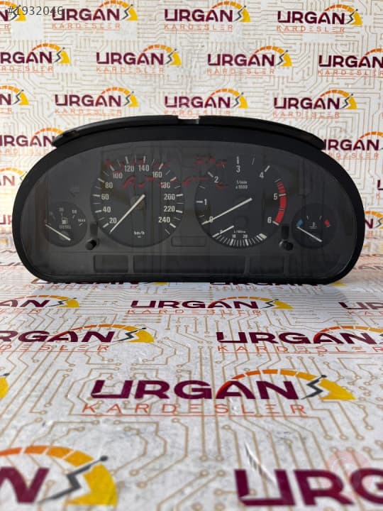 62.11-6 906 122 BMW E39 5 SERİSİ GÖSTERGE PANELİ KM SAATİ