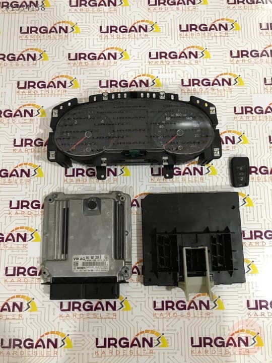 3G0920751C 04L907309R 0281031066  V.W PASSAT BEYİN SETİ