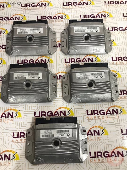 237102479R V5173269642 RENAULT CLIO MOTOR BEYNİ