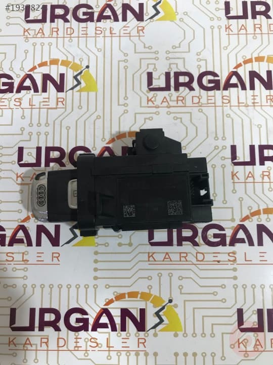 8K0909131C AUDİ A4 KONTAK ANAHTARI (EZS) VE ANAHTAR
