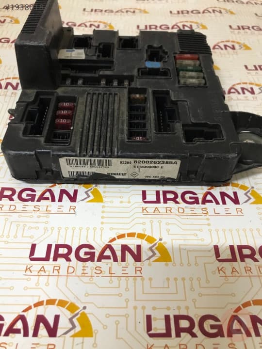 8200262385A RENAULT MEGANE 2 SİGORTA PANOSU