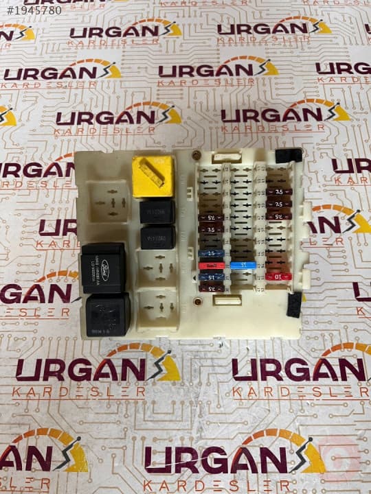 96AG14K150AE FORD FOCUS SİGORTA KUTUSU