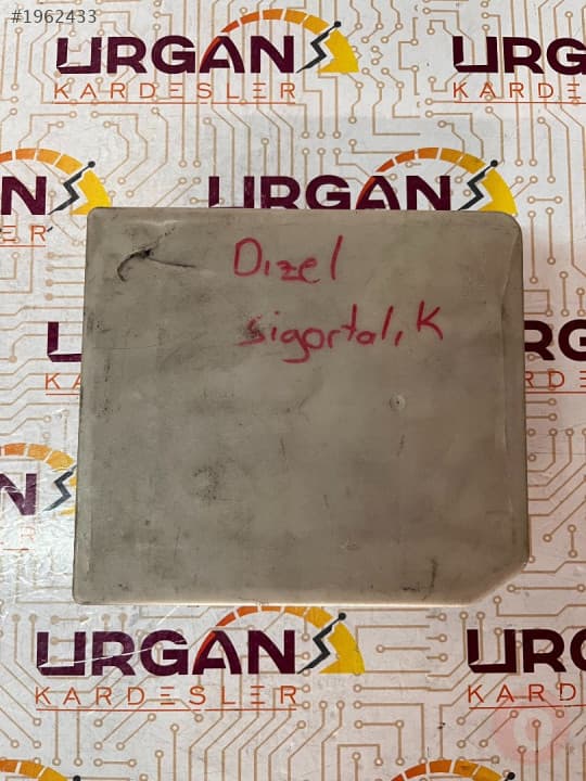 284B7AX62A NISSAN MICRA SİGORTA KUTUSU