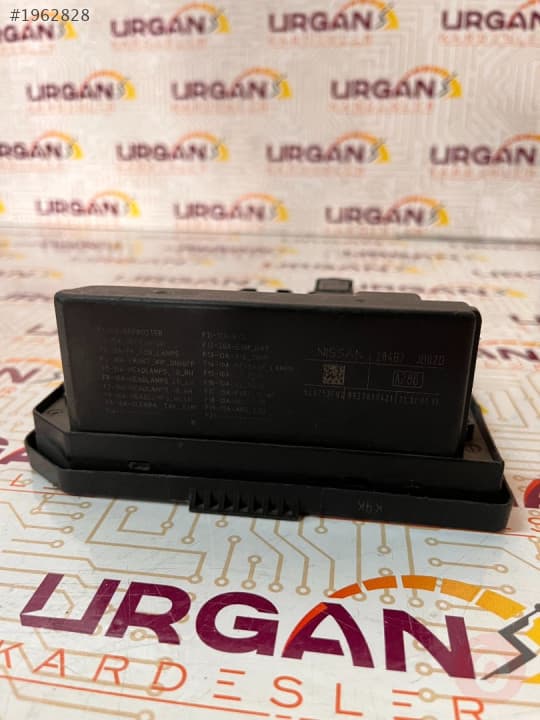 284B7JD02D NISSAN QASHQAI SİGORTA KUTUSU