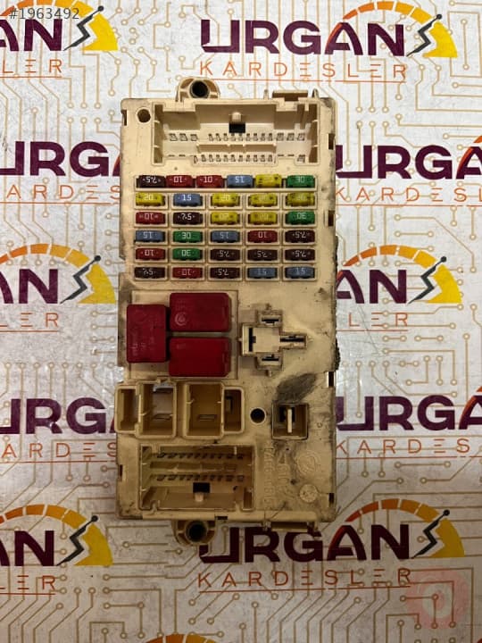 60686059 ALFA ROMEO SİGORTA KUTUSU