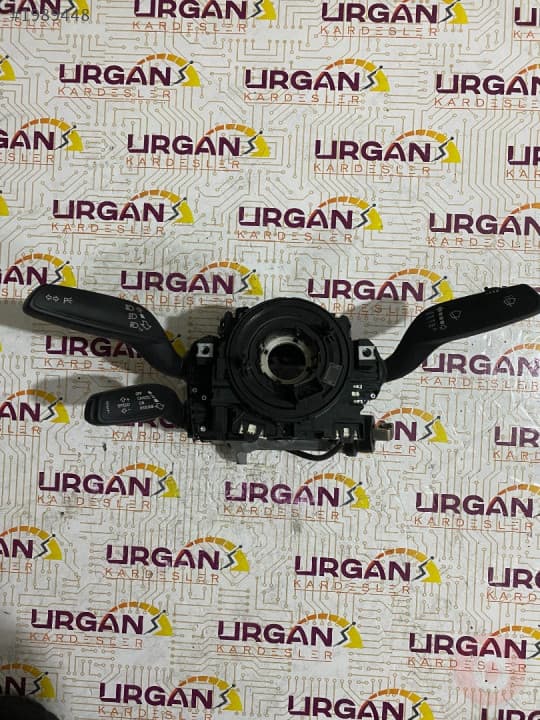 8V0953521EP AUDI A3 SİNYAL KOLU