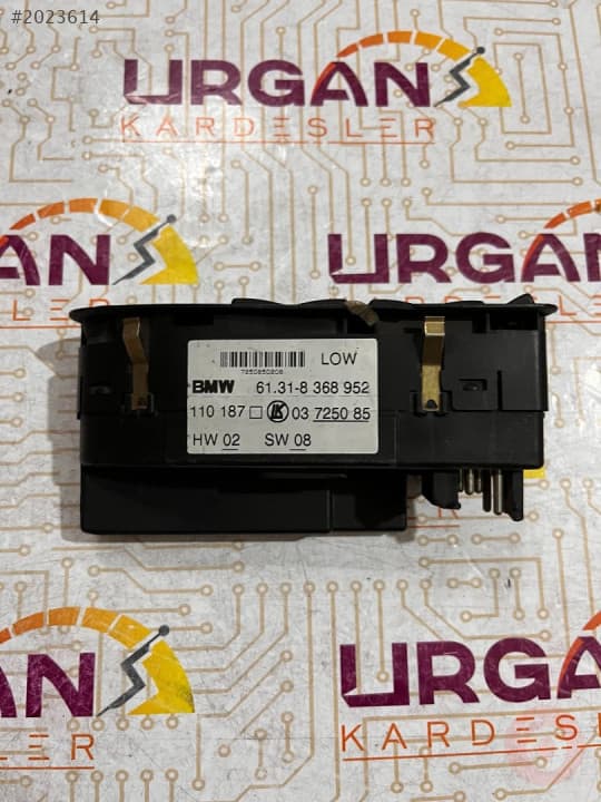 61.31-8368952 BMW 5 SEISI CAM ACMA DÜGMESİ