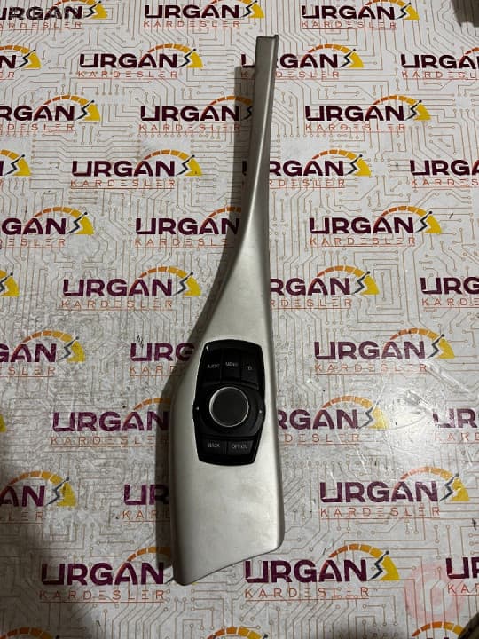 033623201 BMW 3 SERİSİ CAM ACMA DÜGMESİ