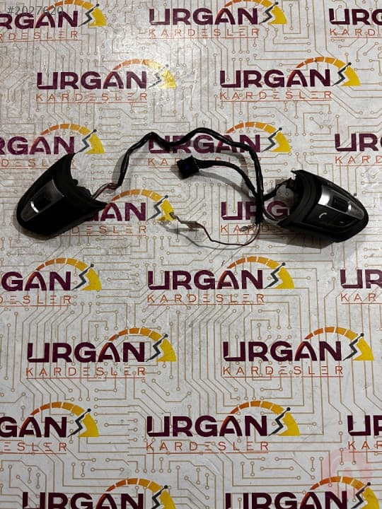 7847621 BMW 3 SERISI DİREKSIYON DUGMESI