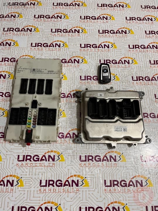 7636292-01  61.35 9281827-01 BMW F20 1 SERİSİ BEYİN SETİ