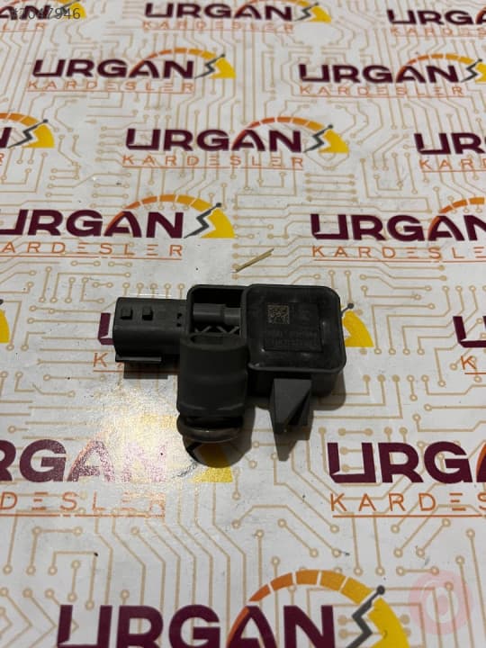 988326121R 5WK44445 RENAULT CLİO 4 SAĞ AİRBAG DARBE SENSÖRÜ