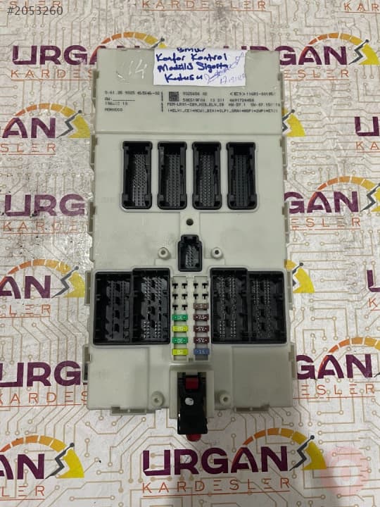 61.35-9325656  50E519F04 BMW F30 FEM BEYNİ