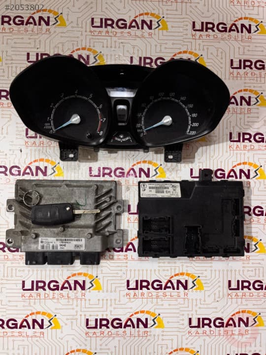 C1BG-12A650-AE AV1T-15K600-EH FORD FİESTA BEYİN SETİ