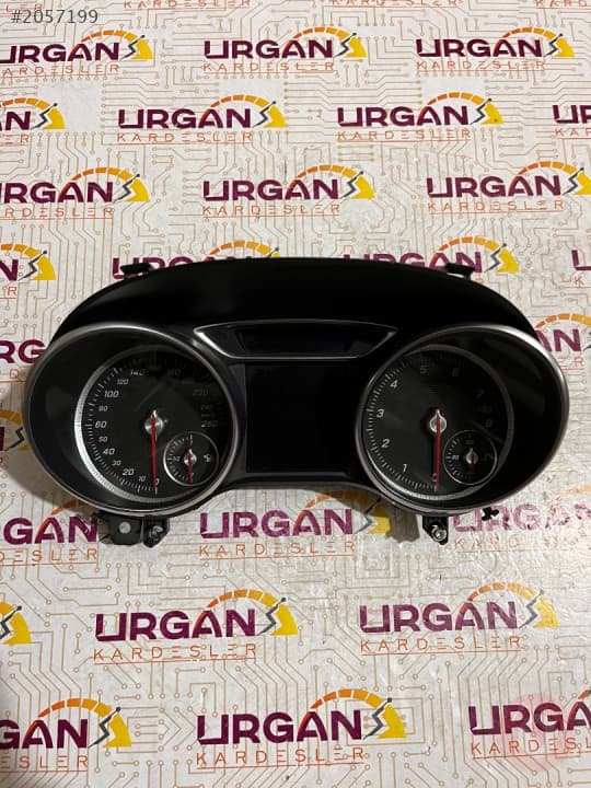 A1729022707 MERCEDES GLA-CLASS GÖSTERGE PANELİ KM SAATİ