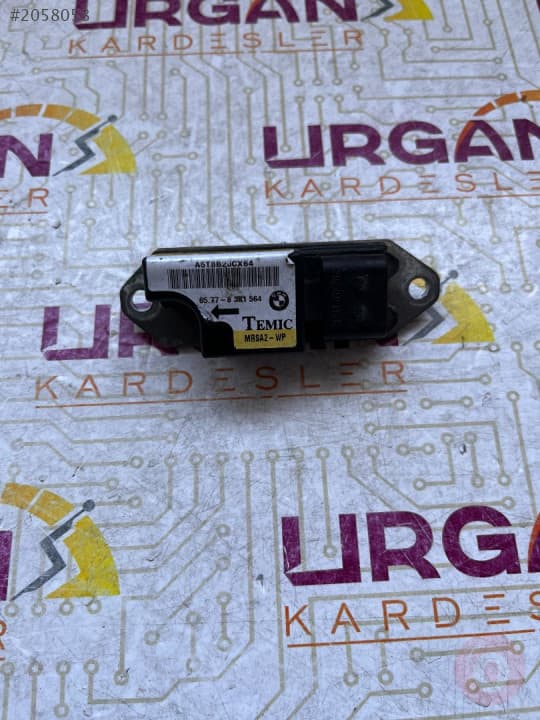 65.77-8381564 BMW E39 5 SERİSİ AIRBAG SENSÖRÜ
