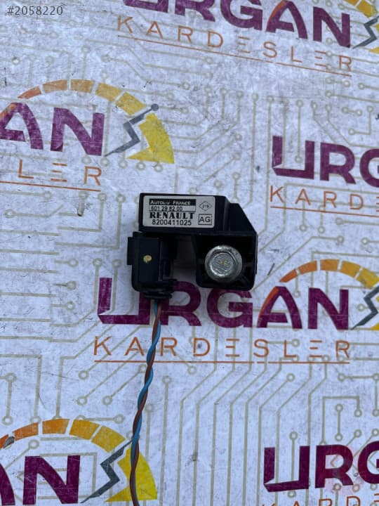8200411025 601298200 RENAULT SCENIC DARBE SENSÖRÜ