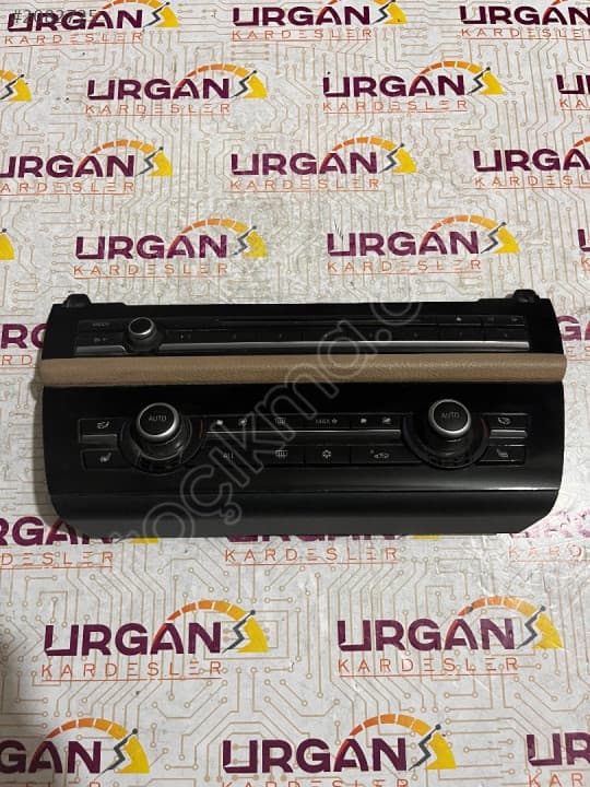 9263746-01 BMW F10 RADIO VE KLİMA KONTROL PANELİ