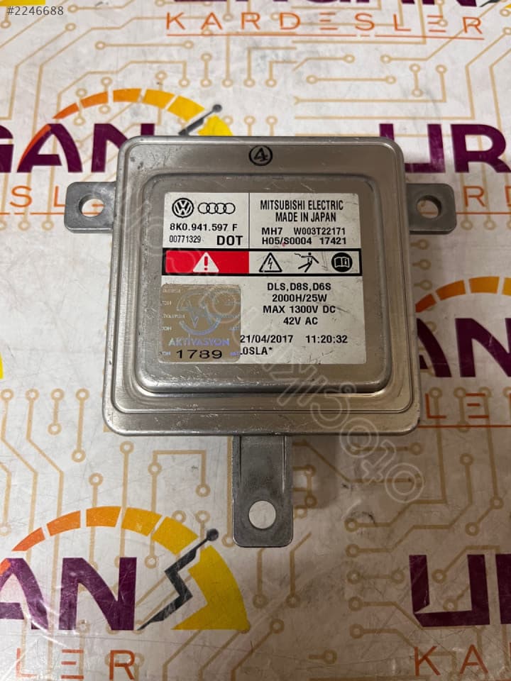 8K0.941.597.F VW TOUAREG BEETLE GOLF AUDI A1 LED FAR BEYNİ