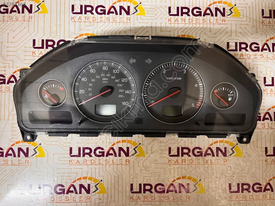 30746111 69594-850T VOLVO XC90 D5 GÖSTERGE PANELİ KM SAATİ