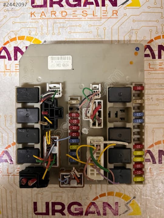 902663A RENAULT CLIO 3 UPC SİGORTA KUTUSU