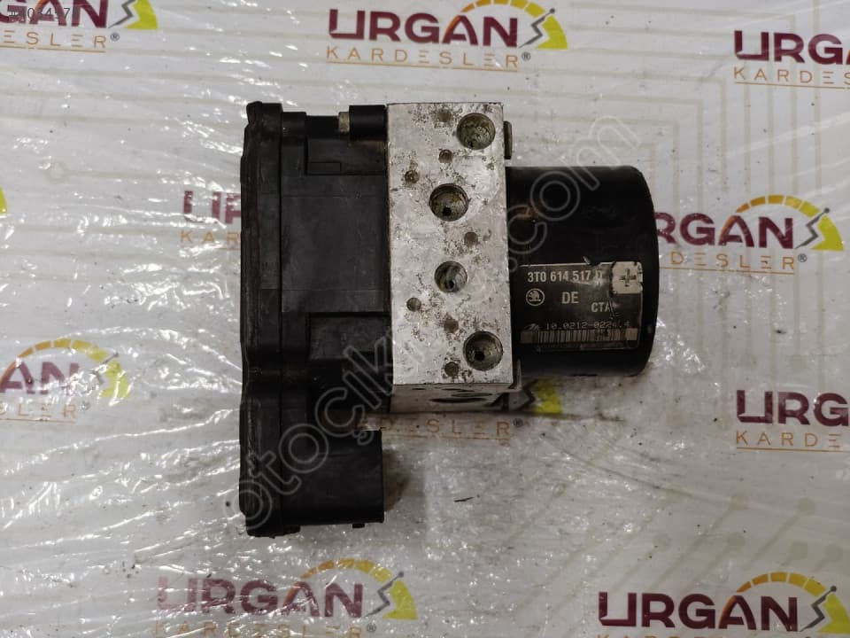 3T0907379C 3T0614517D SKODA SUPERB ABS BEYNİ