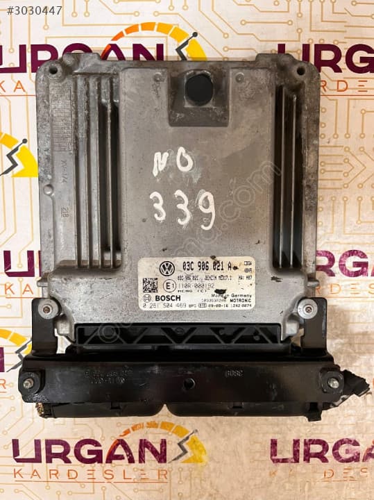 03C906021A 0261S04469 MED17.1 VW PASSAT 1.4 BENZİNLİ MOTOR BEYNİ