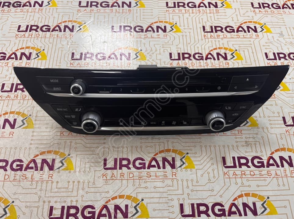 6411 6826846-01 BMW G30 G31 5 SERİSİ KLİMA KONTROL PANELİ