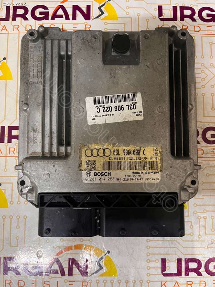 03L906022C 0281014263 AUDI A4 B8 MOTOR BEYNİ