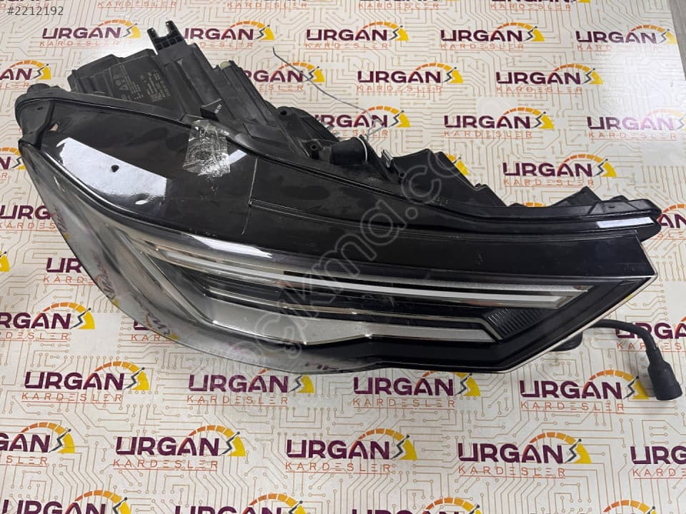 4K0.941.040 AUDI A6 LED MATRIX SOL  FAR