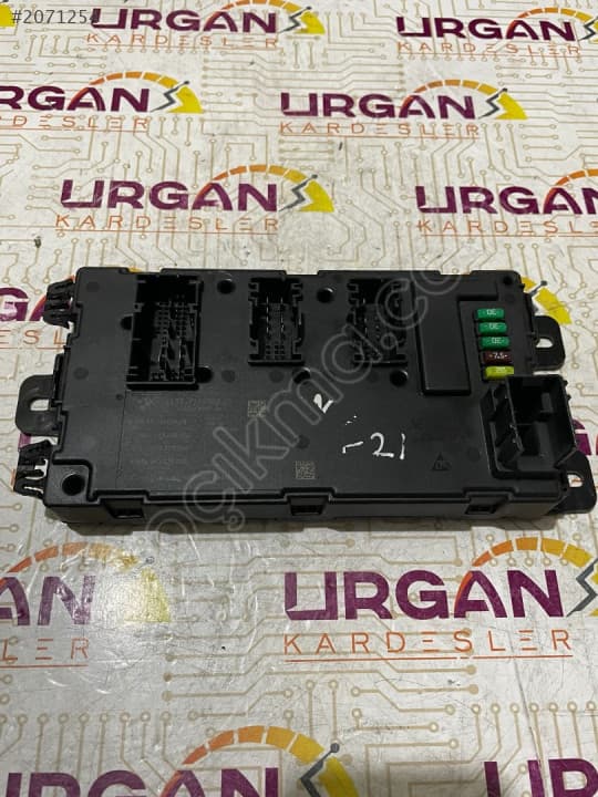 61.35-9329703 A2C30450317-00 BMW F32 4 SERİSİ SİGORTA KUTUSU