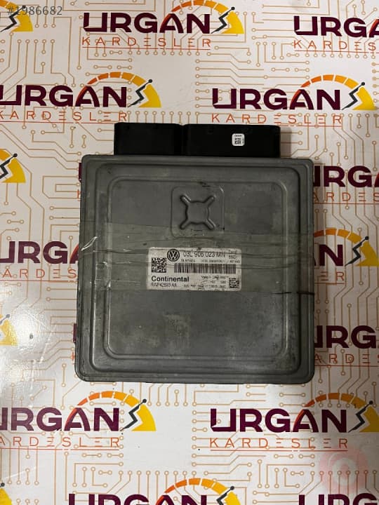 03L906023MN 5WP42693AA VW GOLF 6 MOTOR BEYNİ