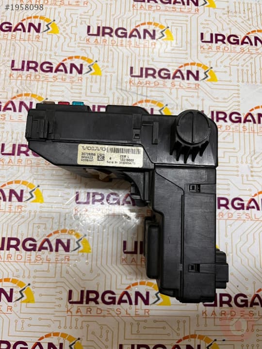 30728356 VOLVO V70 CEM BEYNİ