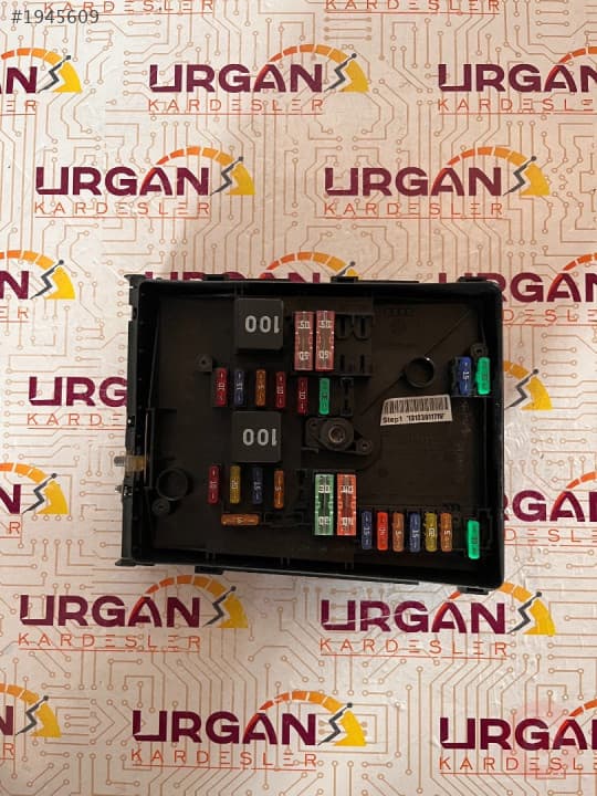 1718130 VW GOLF JETTA CADDY SİGORTA KUTUSU