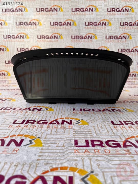 050400 BMW E60 NBT ORTA EKRAN