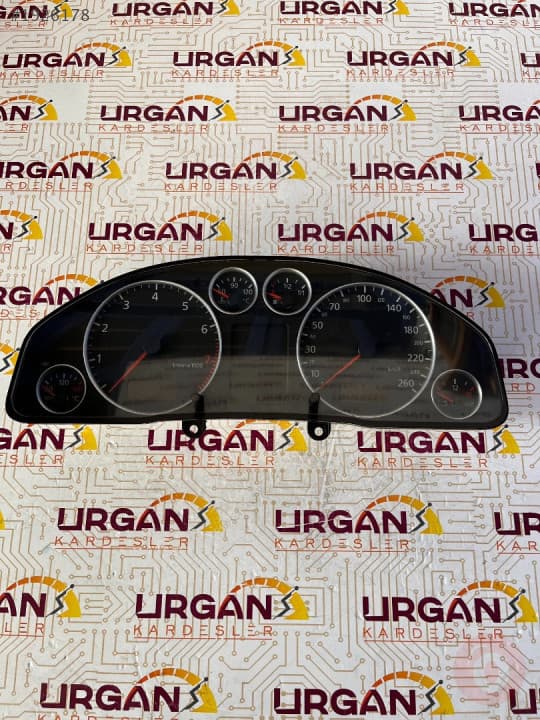 4B0920900R AUDI A6 GÖSTERGE PANELİ KM SAATİ