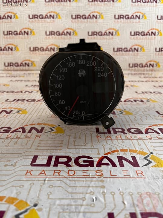 156034519 ALFA ROMEO 156 GÖSTERGE PANELİ KM SAATİ