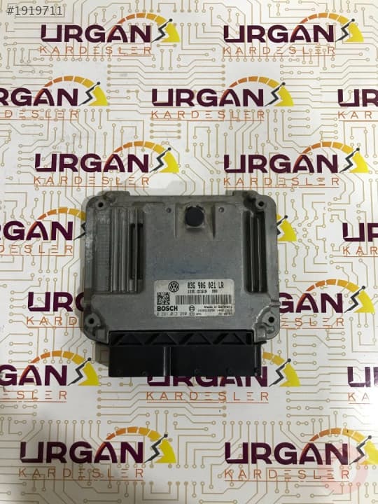 03G906021LR 0281013260 VW PASSAT MOTOR BEYNİ