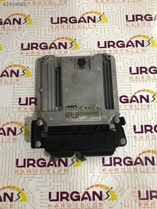 03L906022RL 0281016144 AUDI A4 MOTOR BEYNİ