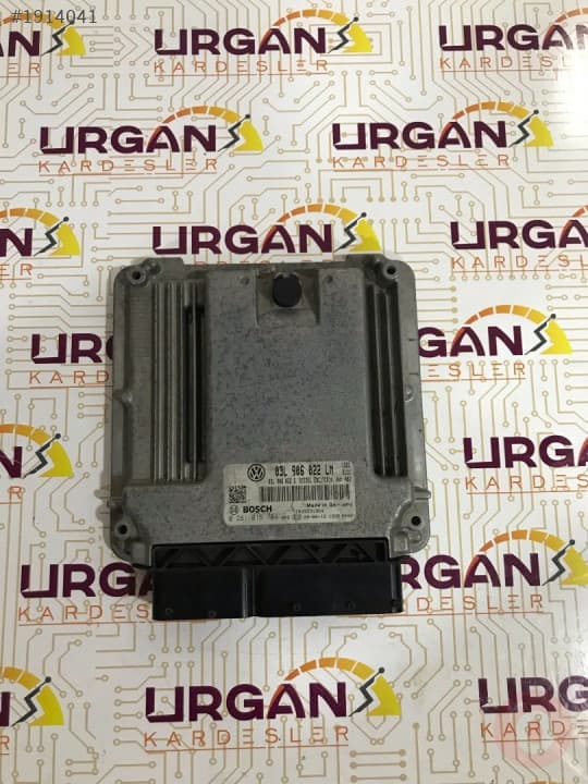03L906022LM 0281015704 VW GOLF MOTOR BEYNİ