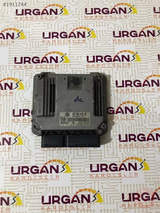 03G 906 056 BN 0261S02140 VW GOLF 5 1.6  MOTOR BEYNİ