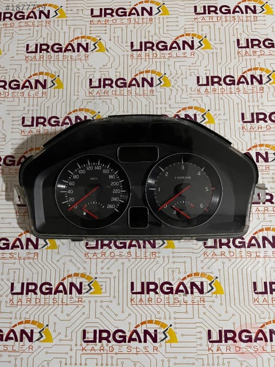 31296229 VOLVO V50 GÖSTERGE PANELİ KM SAATİ