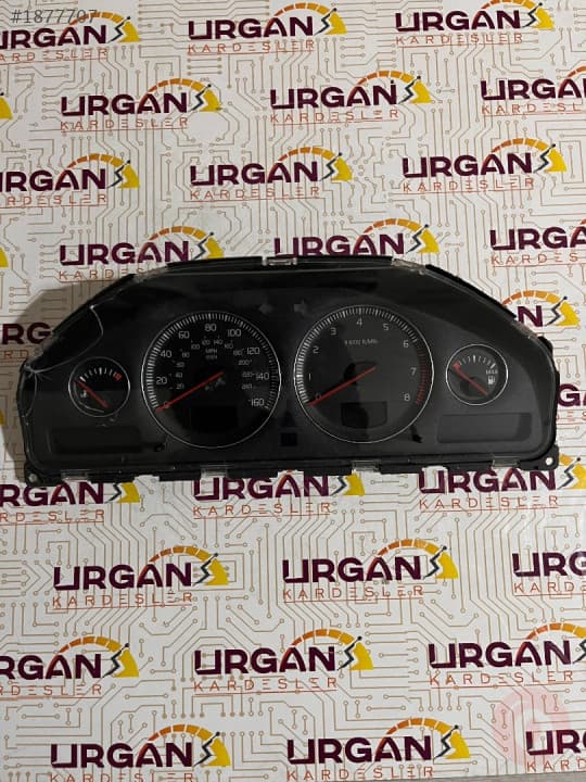 8673260 VOLVO V70 GÖSTERGE PANELİ KM SAATİ